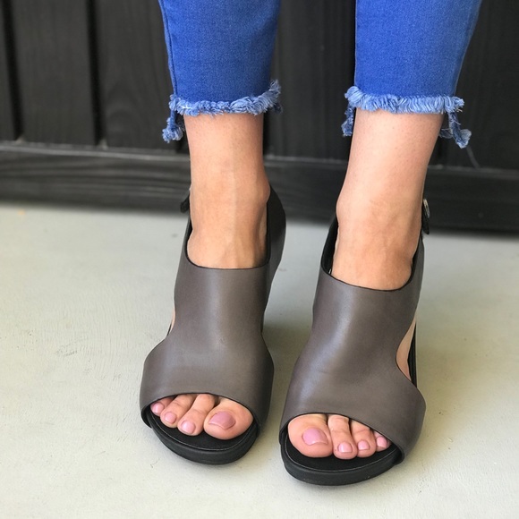 Gray Leather Cut Out Peep Toe Wooden Clog - Picture 3 of 7